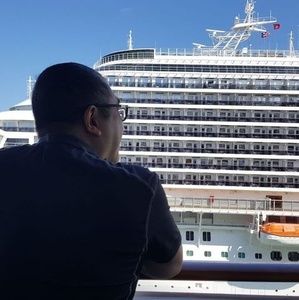 Meet your Posher, Thomas